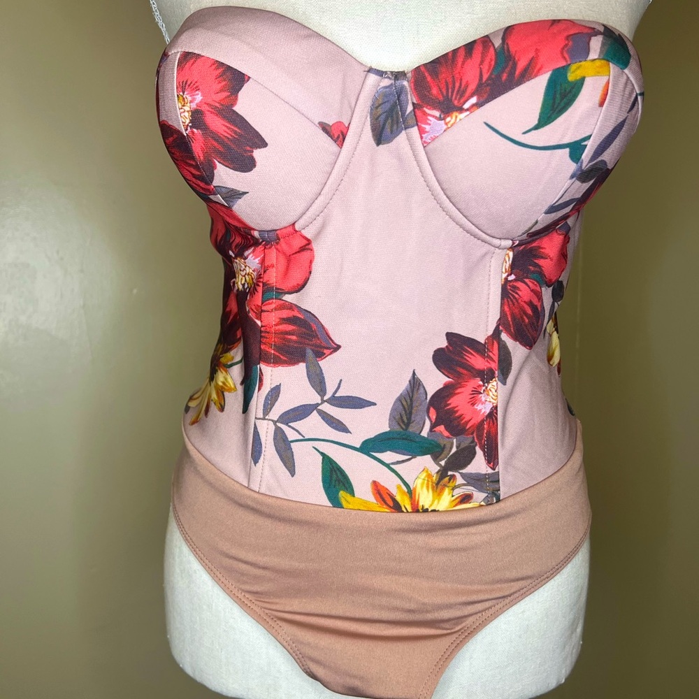 JLUXLABEL Pink Floral Strapless Bodysuit